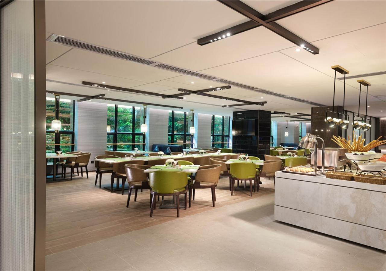 Hampton By Hilton Guangzhou Tianhe Sports Center Hotel Exterior photo